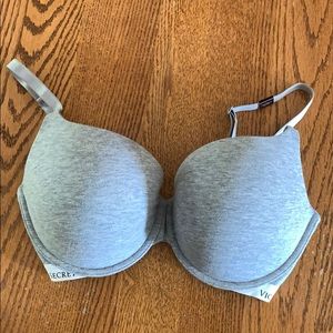 NWOT VICTORIA’S SECRET TSHIRT PUSH-UP